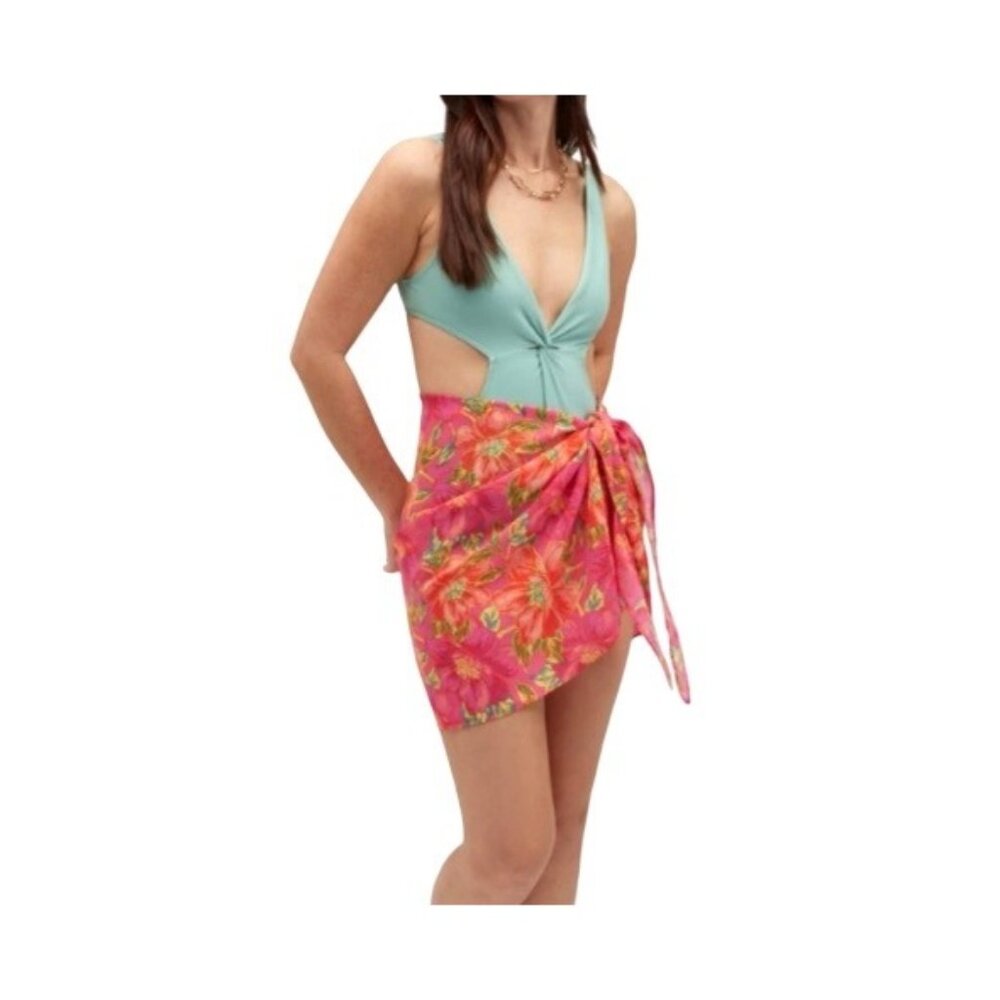 Beach Riot Melanie Floral Sarong In Miami Peony O/S Lightweight Cover-Up
